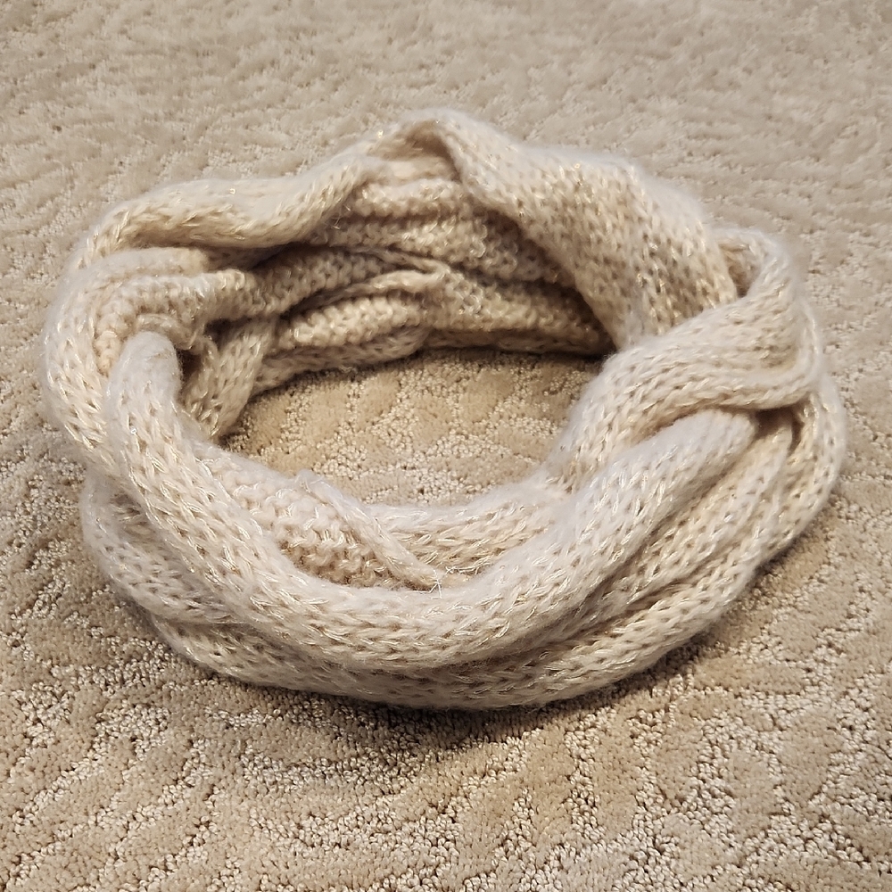 Simply Vera Vera Wang Beige Knit Scarf
